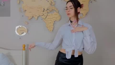 Snapshot of susannahtrojahn chatting on 16, 2, 2026 susannahtrojahn online show from 16, 2, 2026