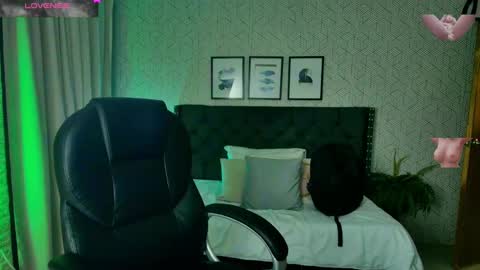 Snapshot of sussy__stone chatting on 14, 1, 2025 online show from 14, 1, 2025