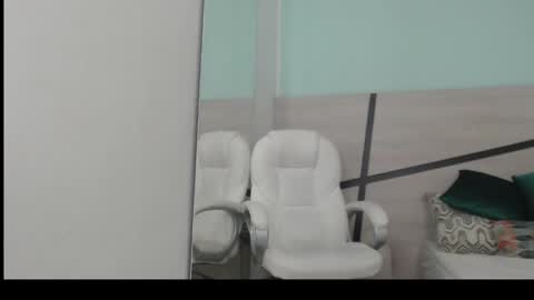 sussy leon online show from 13, 12, 2024