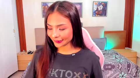 sussy_sweet4u online show from 19, 9, 2025