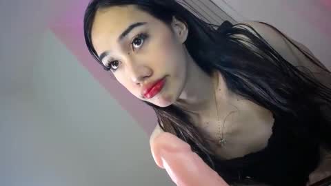 Snapshot of sususlutxx chatting on 17, 12, 2024 susie online show from 17, 12, 2024