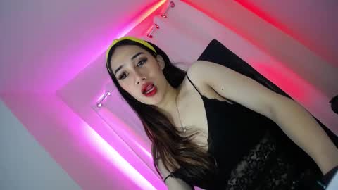 Snapshot of sususlutxx chatting on 18, 12, 2024 susie online show from 18, 12, 2024