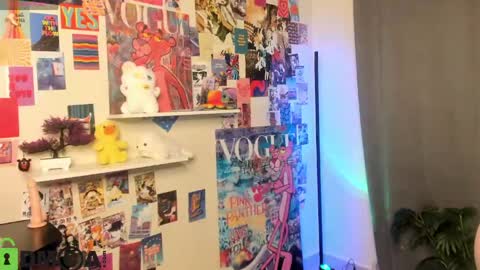 Hey Im Suzane online show from 20, 4, 2026