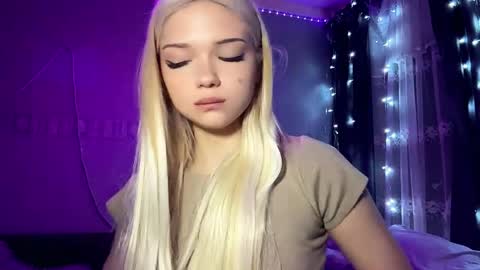 Stacy online show from 8, 4, 2026