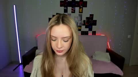 Snapshot of suzie_q69 chatting on 19, 12, 2025 Suzie q online show from 19, 12, 2025