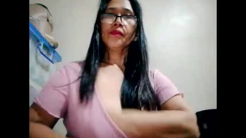suzzie_hot online show from 11, 1, 2025