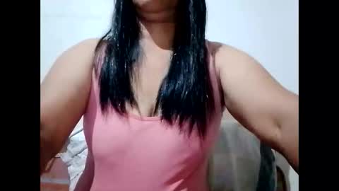 suzzie_hot online show from 12, 1, 2025