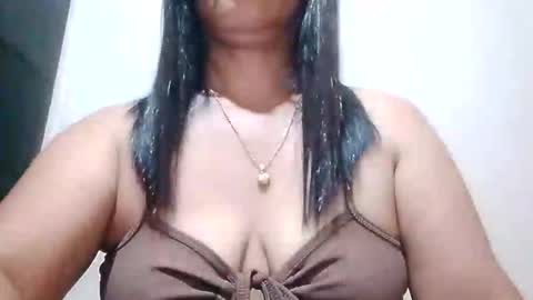 suzzie_hot online show from 24, 11, 2025