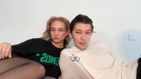 Denis and Mia online show from 14, 4, 2026