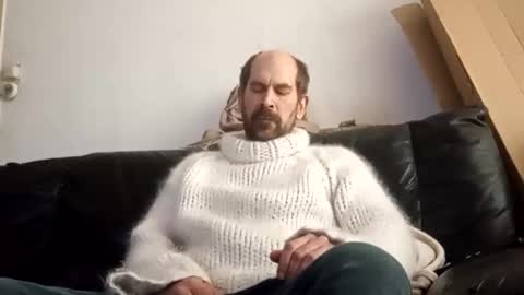Snapshot of sweaterboy666 chatting on 24, 2, 2026 sweaterboy666 online show from 24, 2, 2026