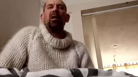 Snapshot of sweaterboy666 chatting on 17, 3, 2026 sweaterboy666 online show from 17, 3, 2026