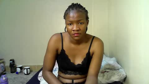 Snapshot of swee_leilah chatting on 18, 9, 2025 Call me Sheila online show from 18, 9, 2025