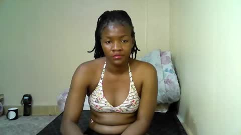 Snapshot of swee_leilah chatting on 20, 9, 2025 Call me Sheila online show from 20, 9, 2025