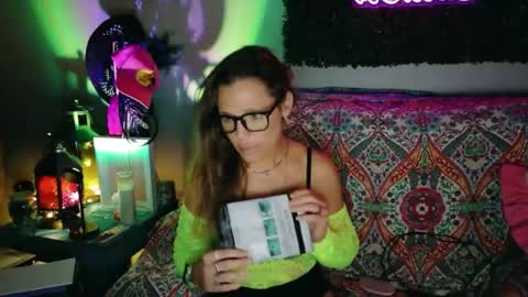 Snapshot of sweeetttea chatting on 26, 6, 2026 sweeetttea online show from 26, 6, 2026