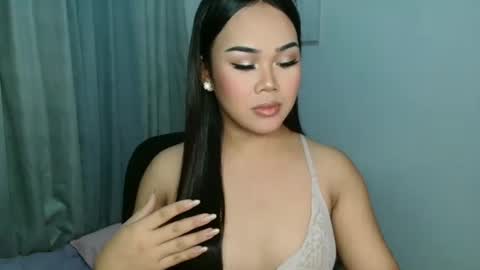 Snapshot of sweet18_jasmine chatting on 12, 1, 2025 sweet18_jasmine online show from 12, 1, 2025