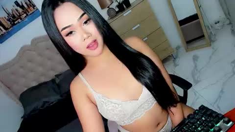 sweet18_jasmine online show from 16, 12, 2025