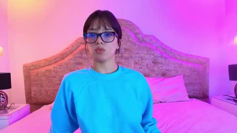 Snapshot of sweet_1angel chatting on 11, 9, 2025 Sweet 1Angel online show from 11, 9, 2025