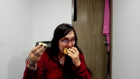 Snapshot of sweet__suck69bitch chatting on 7, 12, 2024 sweet__suck69bitch online show from 7, 12, 2024