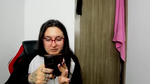 Snapshot of sweet__suck69bitch chatting on 17, 12, 2024 sweet__suck69bitch online show from 17, 12, 2024