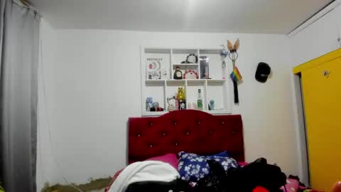 Snapshot of sweet__suck69bitch chatting on 24, 4, 2026 sweet__suck69bitch online show from 24, 4, 2026