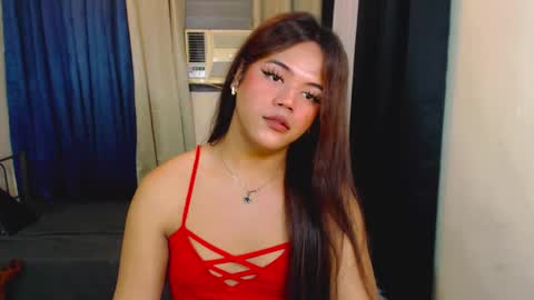 Snapshot of sweet_ahrii chatting on 14, 2, 2025 CLEO online show from 14, 2, 2025