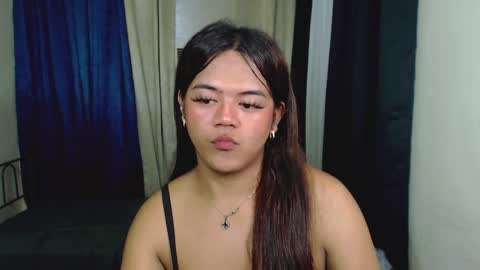 Snapshot of sweet_ahrii chatting on 17, 2, 2025 CLEO online show from 17, 2, 2025