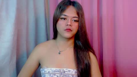 Snapshot of sweet_ahrii chatting on 23, 2, 2025 CLEO online show from 23, 2, 2025