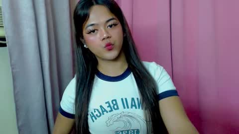 Snapshot of sweet_ahrii chatting on 25, 2, 2025 CLEO online show from 25, 2, 2025
