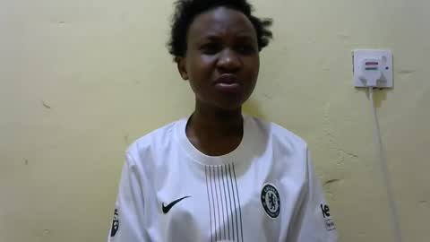 Snapshot of sweet_amor254 chatting on 19, 10, 2025 Silvia online show from 19, 10, 2025