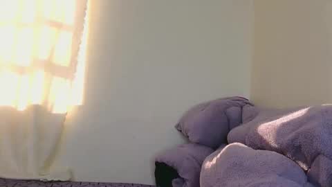 Snapshot of sweet_babees chatting on 18, 5, 2026 sweetheart online show from 18, 5, 2026
