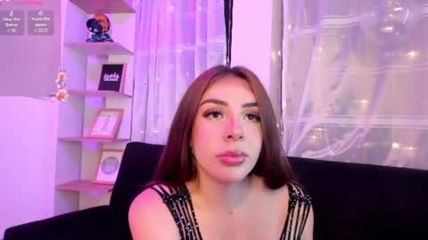 Snapshot of sweet_bellaa_ chatting on 7, 7, 2026 Bella online show from 7, 7, 2026