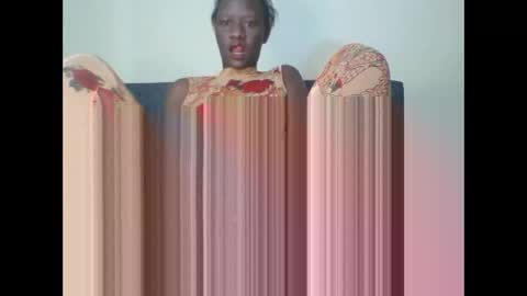 Snapshot of sweet_blackberry93 chatting on 28, 9, 2025 bella online show from 28, 9, 2025