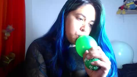 Bubbles online show from 17, 12, 2025