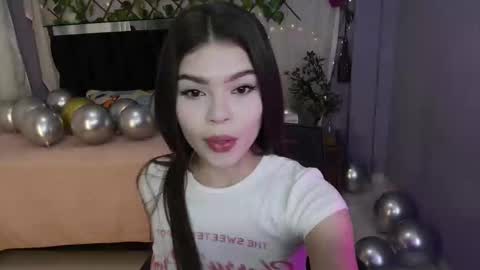 Snapshot of sweet_c4ndy chatting on 18, 9, 2025 Candy online show from 18, 9, 2025