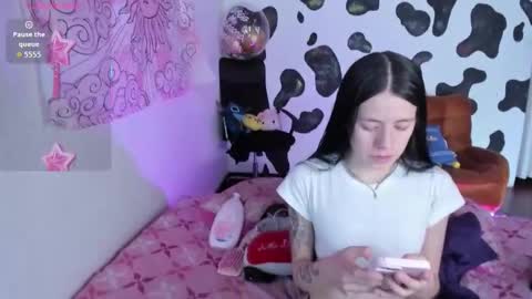 Snapshot of sweet_celeste__ chatting on 6, 10, 2025 CELEST online show from 6, 10, 2025