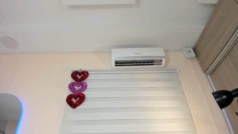 Snapshot of sweet_couples1 chatting on 17, 12, 2024 sweet_couples1 online show from 17, 12, 2024