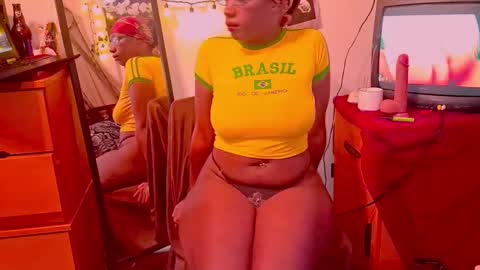 SweetDahlia online show from 15, 12, 2025