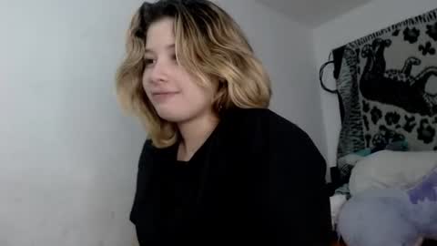 Snapshot of sweet_dream_10 chatting on 12, 7, 2026 sweet_dream_10 online show from 12, 7, 2026