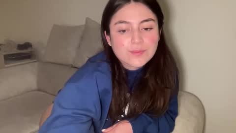 Snapshot of sweet_ella28 chatting on 1, 5, 2026 sweet ella28 online show from 1, 5, 2026