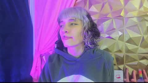  emmili  online show from 23, 12, 2024