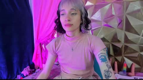  emmili  online show from 9, 1, 2025