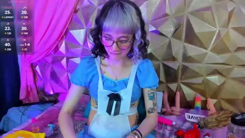  emmili  online show from 2, 3, 2025