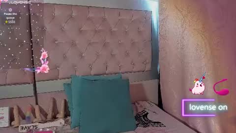  emmili  online show from 22, 7, 2026