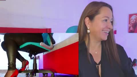 Sweet Evans online show from 24, 9, 2025