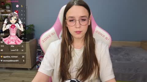 Snapshot of sweet_frosty chatting on 5, 12, 2024 Alice online show from 5, 12, 2024