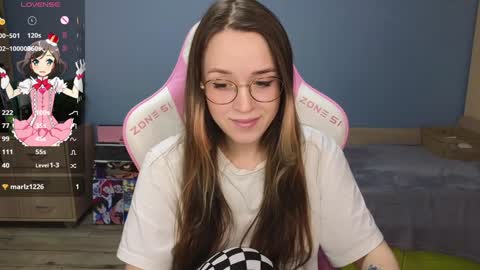 Snapshot of sweet_frosty chatting on 18, 12, 2024 Alice online show from 18, 12, 2024