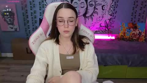 Snapshot of sweet_frosty chatting on 15, 9, 2025 Alice online show from 15, 9, 2025