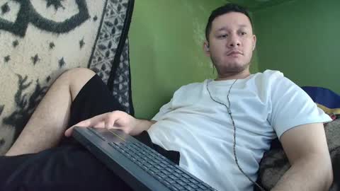 Snapshot of sweet_guy36 chatting on 24, 9, 2025 sweet_guy36 online show from 24, 9, 2025