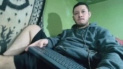 Snapshot of sweet_guy36 chatting on 28, 9, 2025 sweet_guy36 online show from 28, 9, 2025