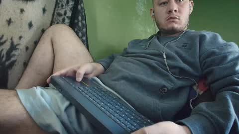 Snapshot of sweet_guy36 chatting on 3, 10, 2025 sweet_guy36 online show from 3, 10, 2025